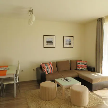 Апартаменти Свети Георги - Saint George Apartments Kavarna Exterior photo